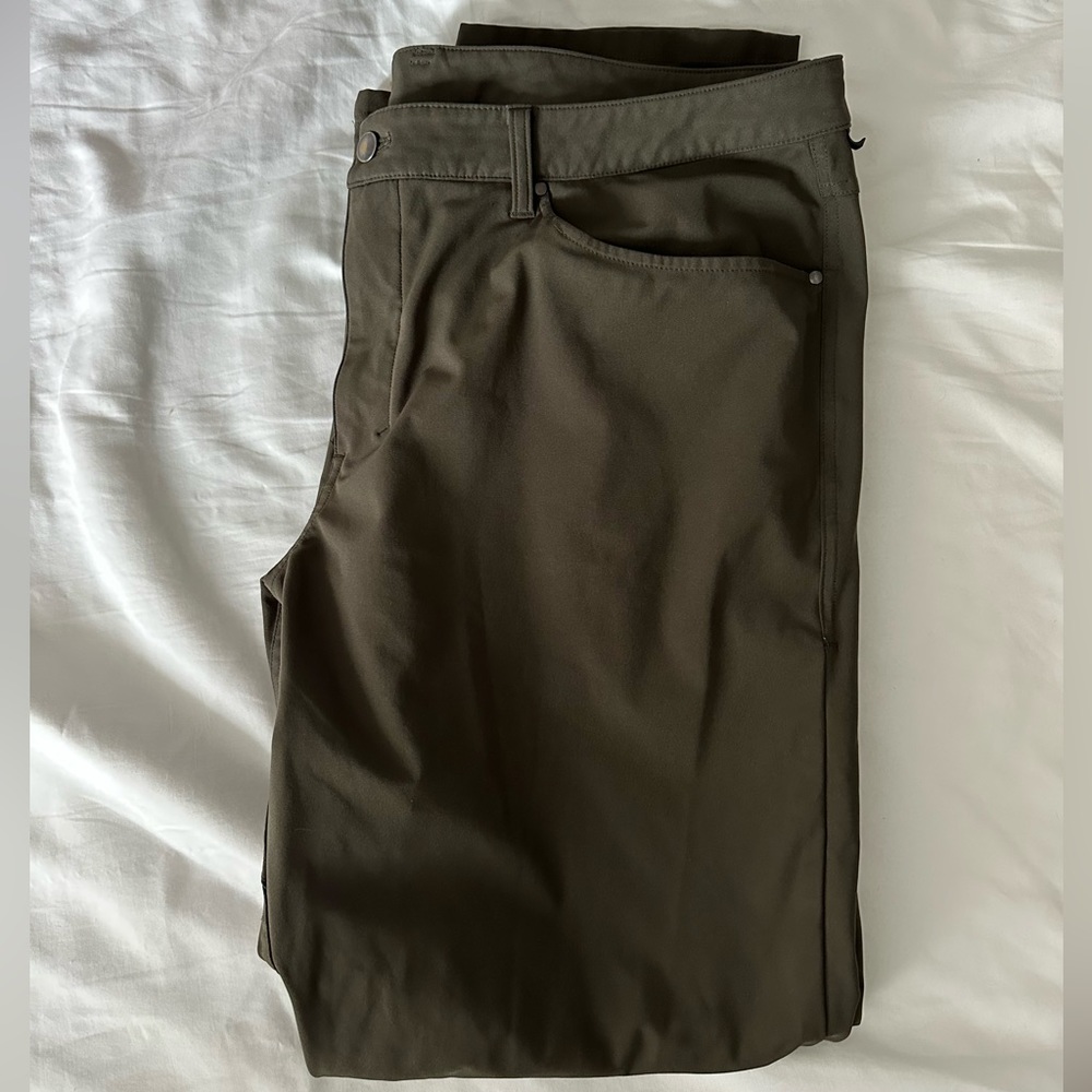 Men’s lululemon ABC pant size 40 dark olive